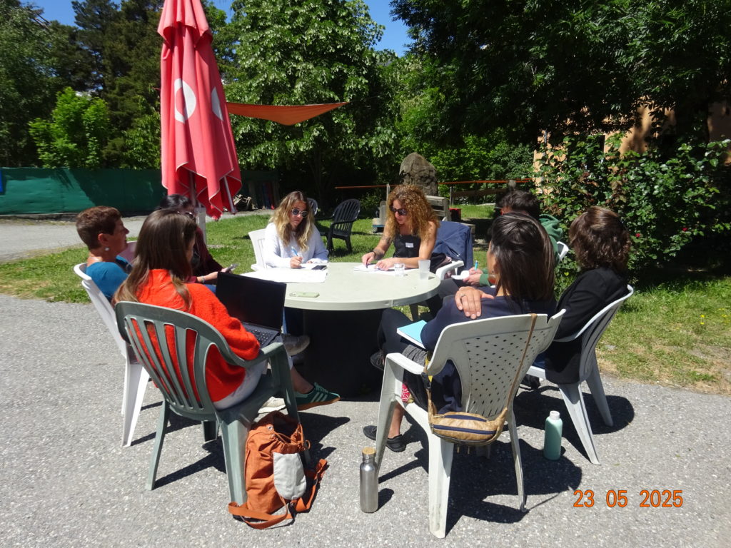 Participants travaillant ensemble lors d’un atelier RES’HAUT